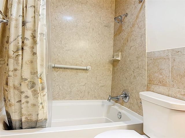 730 W UNIVERSITY AVENUE, Deland, FL 32720