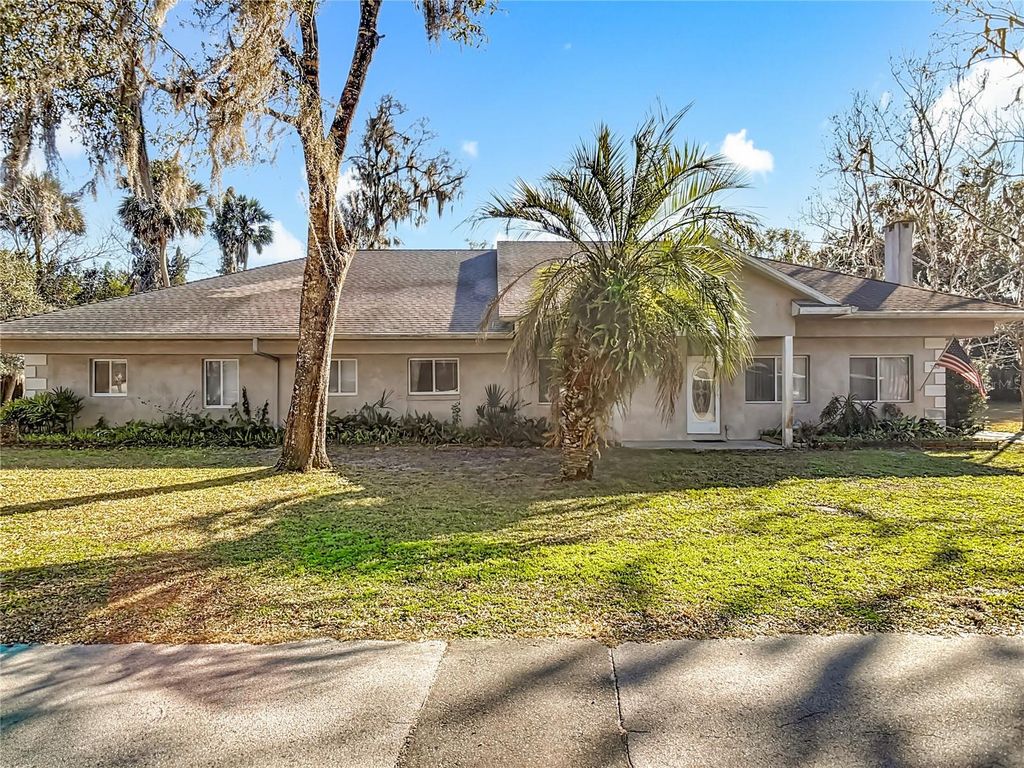 730 W UNIVERSITY AVENUE, Deland, FL 32720