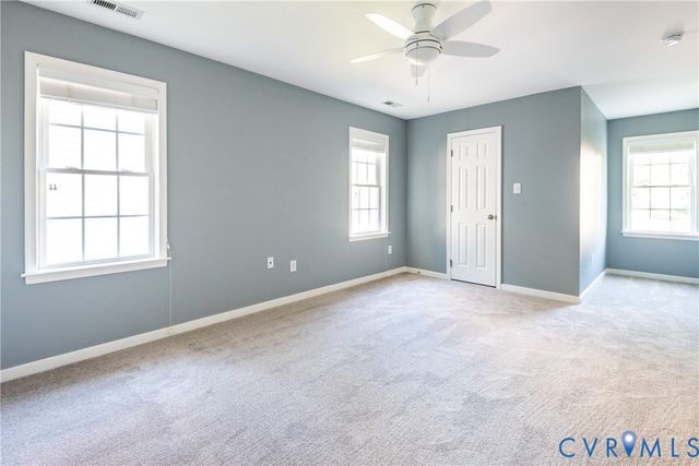 8319 Hampton Valley Dr, Chesterfield, VA 23832