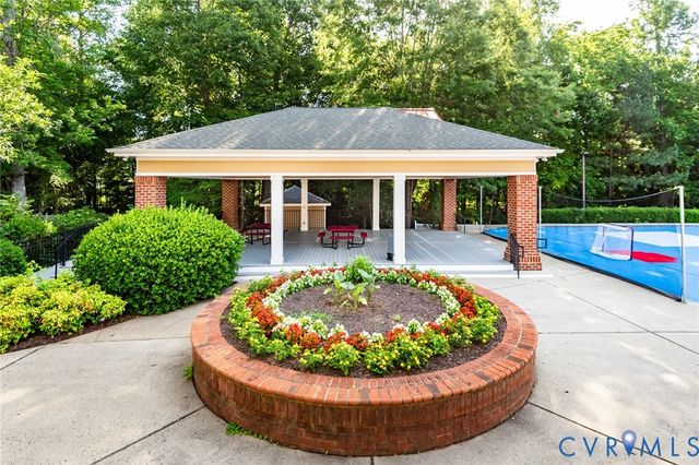 8319 Hampton Valley Dr, Chesterfield, VA 23832