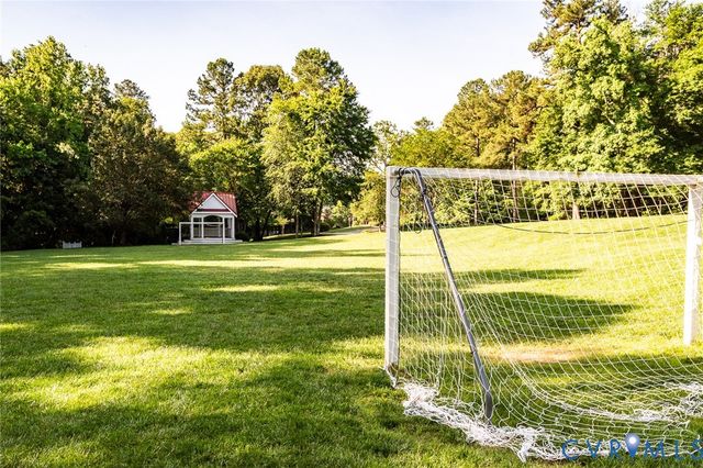 8319 Hampton Valley Dr, Chesterfield, VA 23832