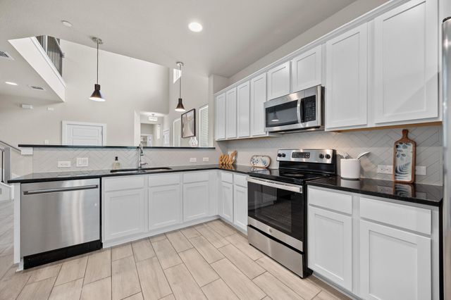 11315 Gadsen LN, Austin, TX 78754