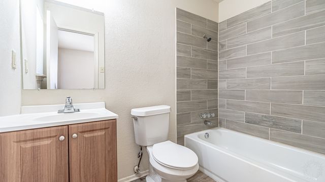 1568 Reef Drive, Pelican Bay, TX 76020