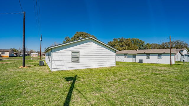 1568 Reef Drive, Pelican Bay, TX 76020