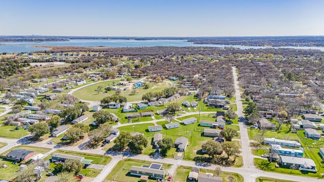 1568 Reef Drive, Pelican Bay, TX 76020