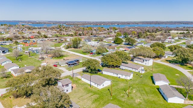 1568 Reef Drive, Pelican Bay, TX 76020
