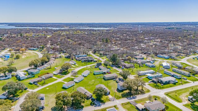 1568 Reef Drive, Pelican Bay, TX 76020