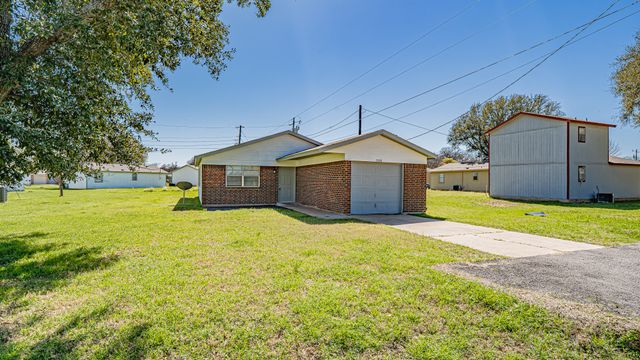 1568 Reef Drive, Pelican Bay, TX 76020