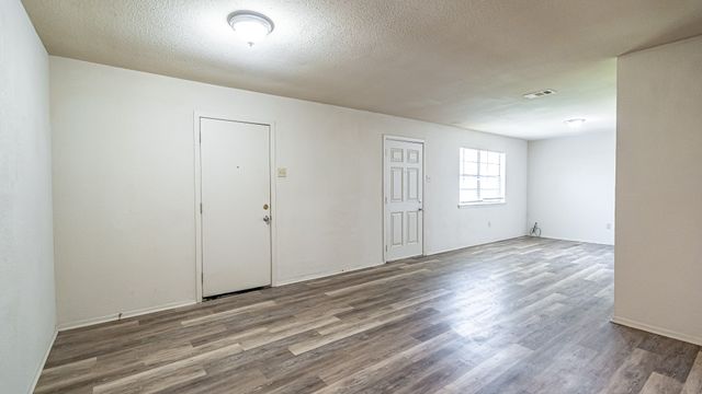 1568 Reef Drive, Pelican Bay, TX 76020