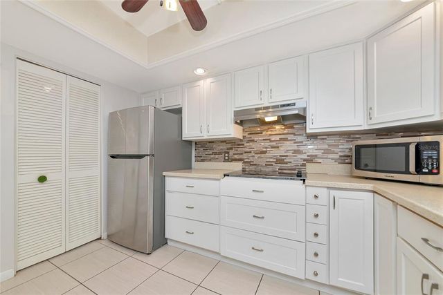 6447 EGRET LANE 413, Bradenton, FL 34210