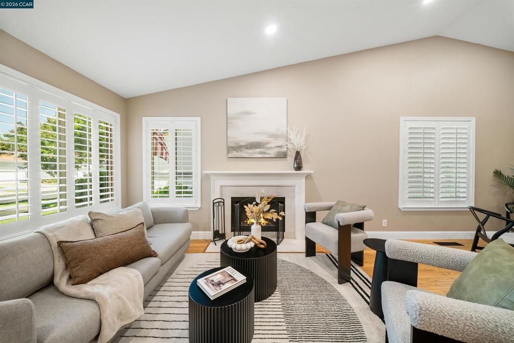 Image 6 of property listing at 349 Marie Common, Livermore, CA 94550