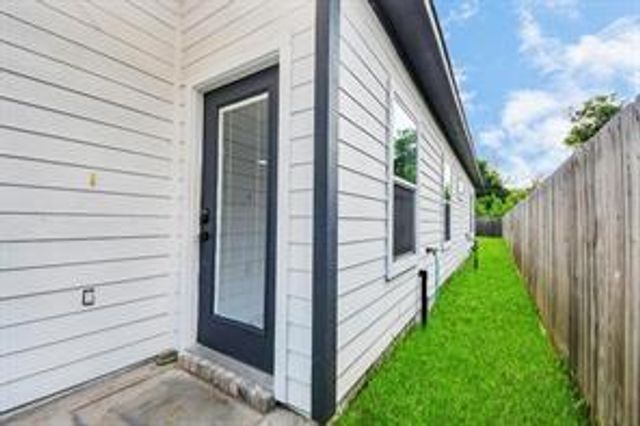 7502 Sandle Street A, Houston, TX 77088