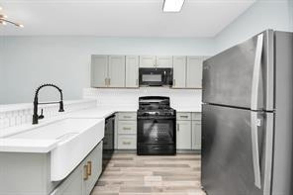 7502 Sandle Street A, Houston, TX 77088