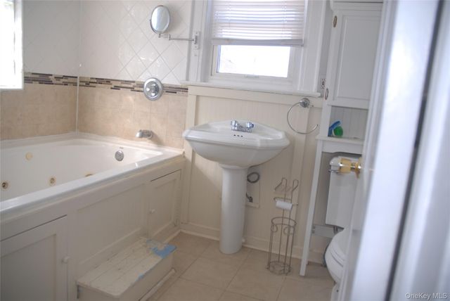 1984 Newbridge Road 2, Bellmore, NY 11710