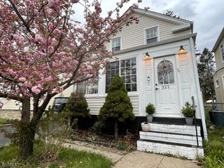 321 Boyden Ave, Maplewood Twp., NJ 07040