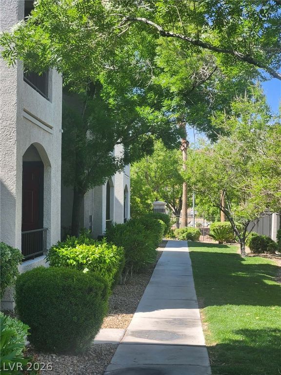 950 Seven Hills Drive 2425, Henderson, NV 89052 — photo 4