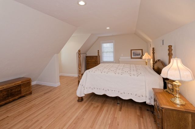192 Rebecca Rd, Northbridge, MA 01588