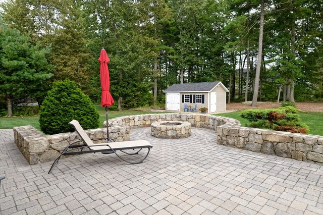 192 Rebecca Rd, Northbridge, MA 01588