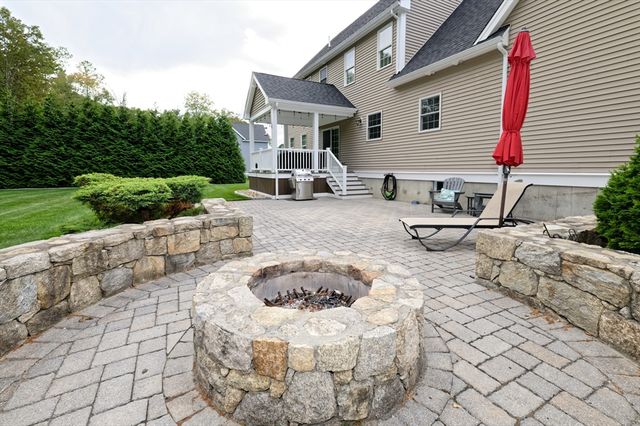 192 Rebecca Rd, Northbridge, MA 01588