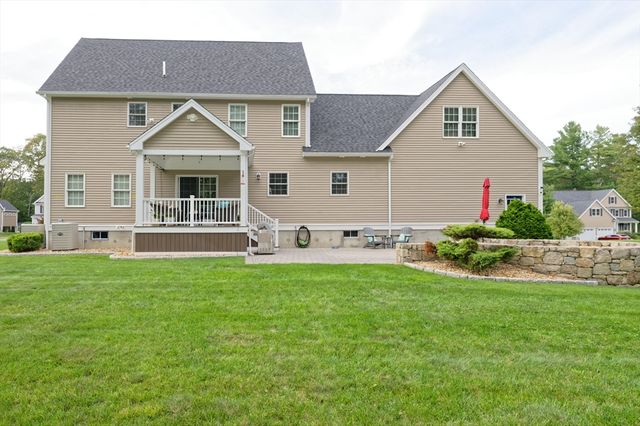 192 Rebecca Rd, Northbridge, MA 01588