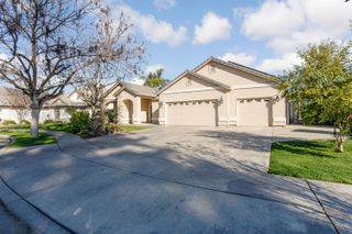 2520 N Liberty Court, Visalia, CA 93292