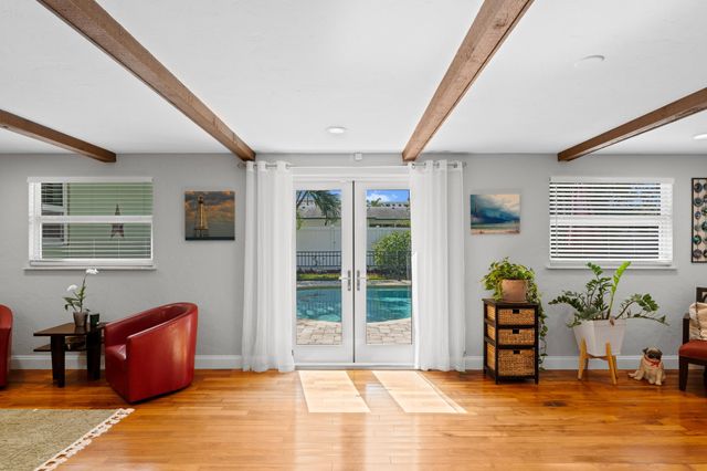 200 SW 5th Street, Boca Raton, FL 33432