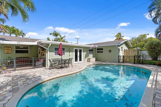 200 SW 5th Street, Boca Raton, FL 33432