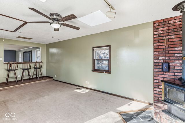 17 Center Street, Greenfield, IN 46140