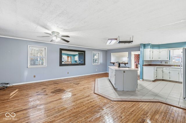 17 Center Street, Greenfield, IN 46140