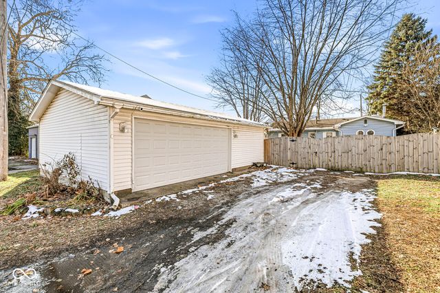 17 Center Street, Greenfield, IN 46140