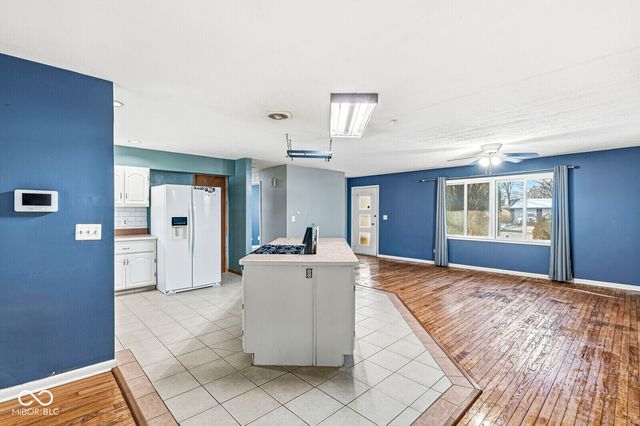 17 Center Street, Greenfield, IN 46140