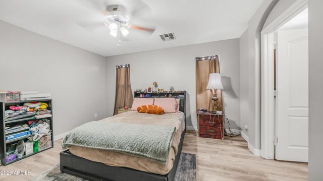 1740 E KELSI Avenue, San Tan Valley, AZ 85140