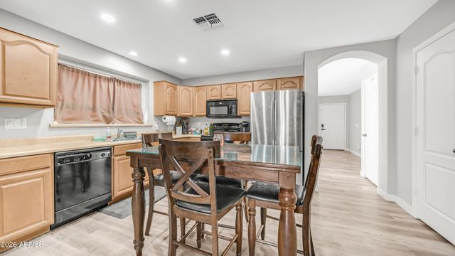 1740 E KELSI Avenue, San Tan Valley, AZ 85140