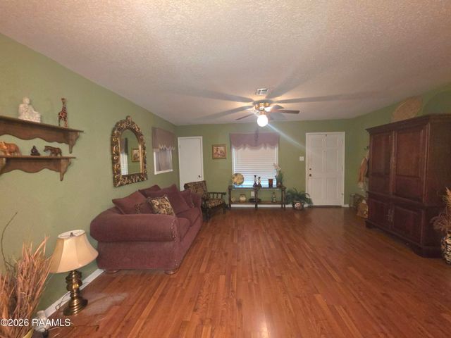 200 Cottonwood Drive, Lafayette, LA 70506