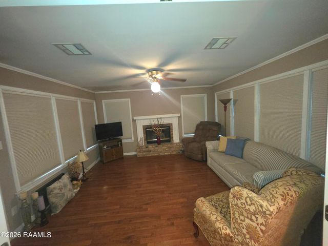 200 Cottonwood Drive, Lafayette, LA 70506