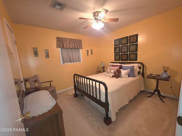 200 Cottonwood Drive, Lafayette, LA 70506