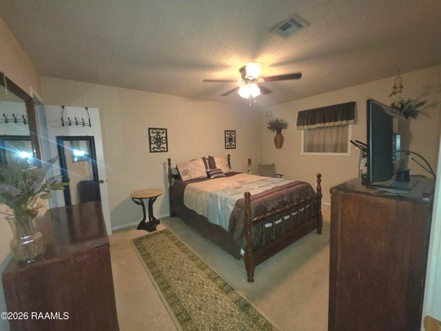 200 Cottonwood Drive, Lafayette, LA 70506