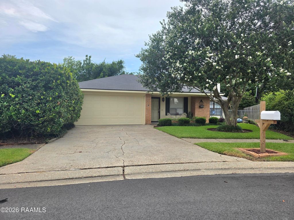 200 Cottonwood Drive, Lafayette, LA 70506