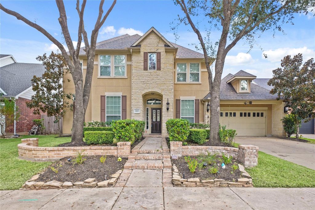 1619 Caledonia Trail, Sugar Land, TX 77479