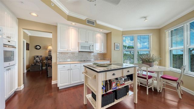 385 N POINT ROAD 401, Osprey, FL 34229
