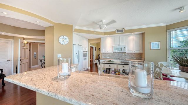 385 N POINT ROAD 401, Osprey, FL 34229