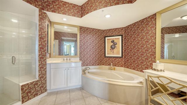 385 N POINT ROAD 401, Osprey, FL 34229
