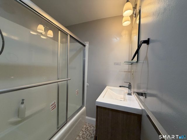 54 Monroe Street D-1, Branford, CT 06405