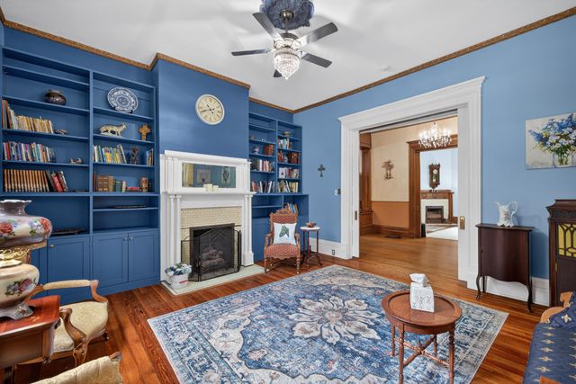 229 W LEXINGTON Avenue, Danville, KY 40422