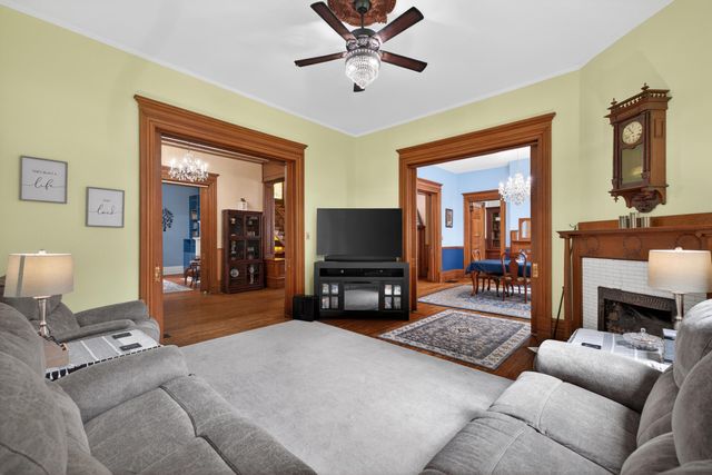 229 W LEXINGTON Avenue, Danville, KY 40422