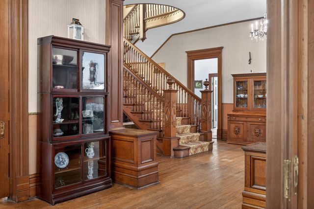 229 W LEXINGTON Avenue, Danville, KY 40422