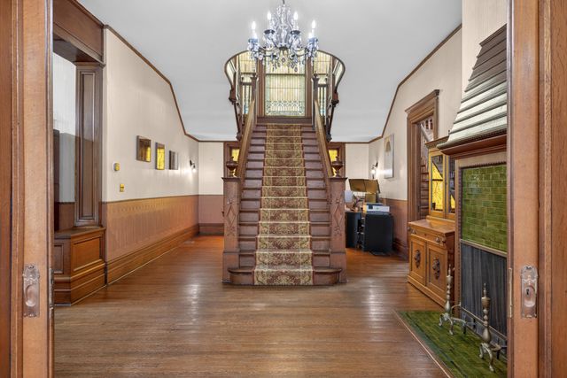 229 W LEXINGTON Avenue, Danville, KY 40422