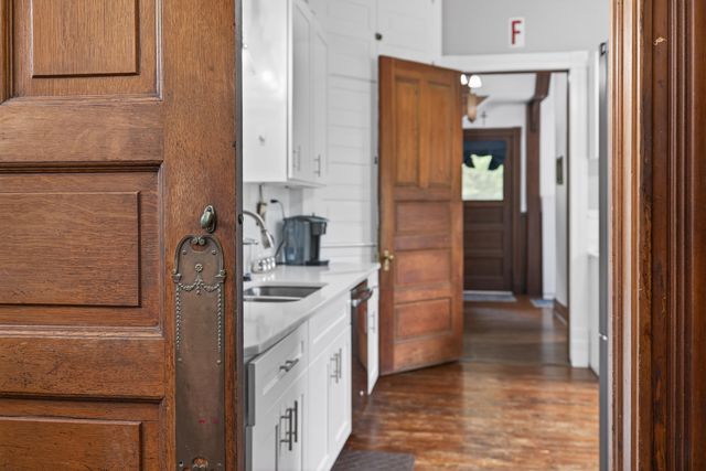 229 W LEXINGTON Avenue, Danville, KY 40422