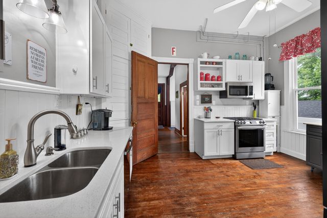 229 W LEXINGTON Avenue, Danville, KY 40422