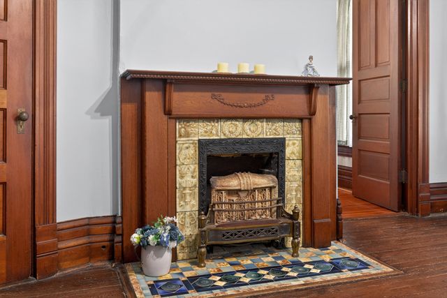 229 W LEXINGTON Avenue, Danville, KY 40422